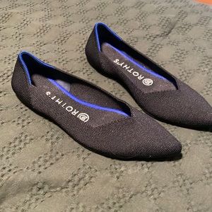 Rothys black point flats